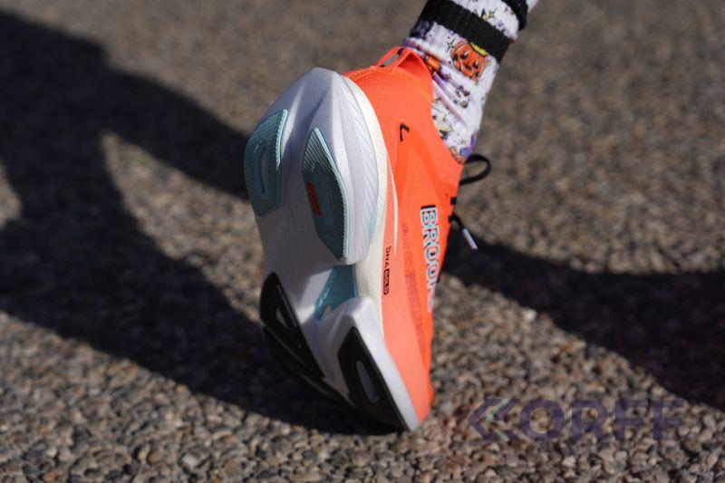 brooks hyperion max 3